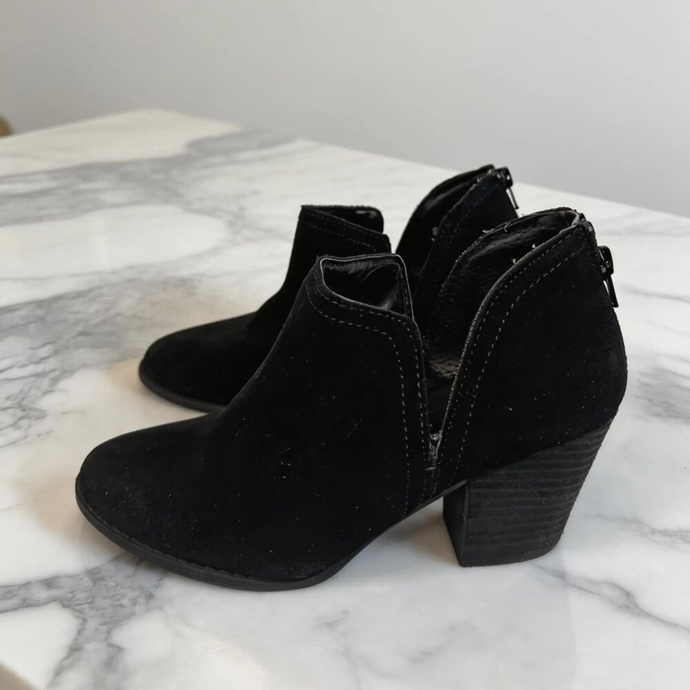 Black Velvet Carlos Santana Boot